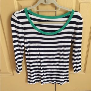 3/4 sleeve Gap shirt